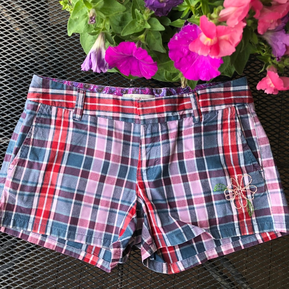 Old Navy Plaid Shorts W/embroidery detail Size 2